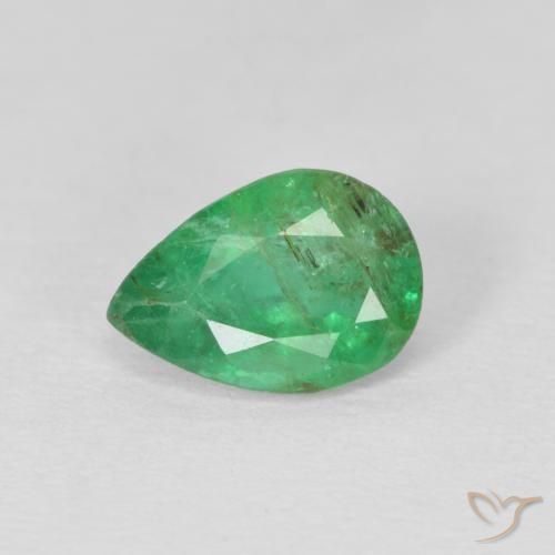 Esmeralda Verde medio natural de 0.63 ct, En forma de pera, SI