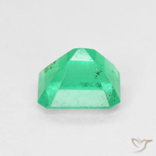 Esmeralda Verde claro natural de 0.63 ct, corte esmeralda, VS-SI