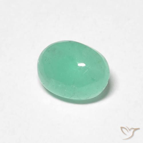 Esmeralda Verde claro natural de 0.82 ct, Ovalada, Translúcido