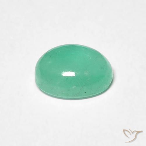 Esmeralda Verde claro natural de 0.82 ct, Ovalada, Translúcido