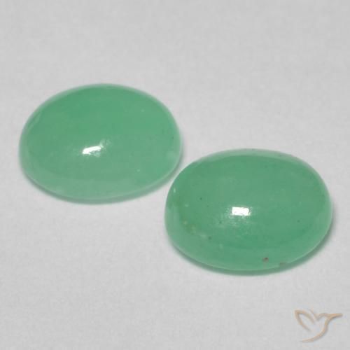 Gemas de Esmeralda Verde claro natural de 0.89 ct, Ovalada, Translúcido