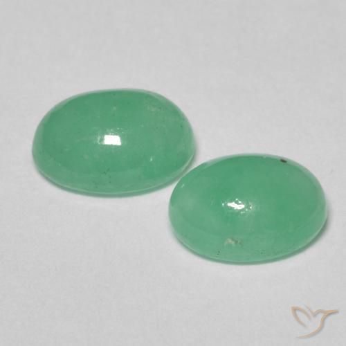 Gemas de Esmeralda Verde claro natural de 1.79 ct, Ovalada, Translúcido
