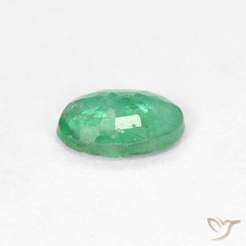 Esmeralda Verde medio natural de 0.42 ct, Ovalada, SI