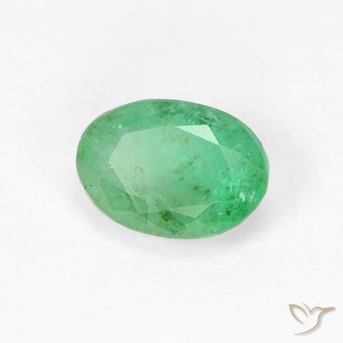 Esmeralda Verde claro natural de 0.58 ct, Ovalada, SI