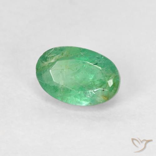 Esmeralda Verde pistacho natural de 0.55 ct, Ovalada, SI
