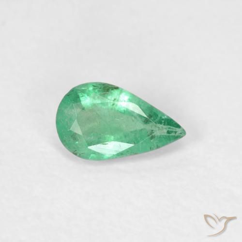 Esmeralda Verde intenso natural de 0.32 ct, En forma de pera, SI