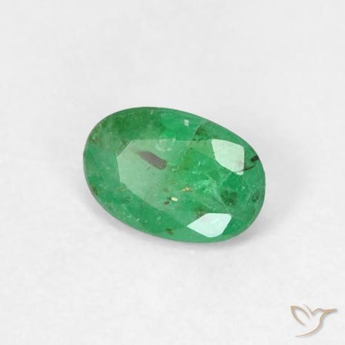 Esmeralda Verde claro medio natural de 0.45 ct, Ovalada, SI