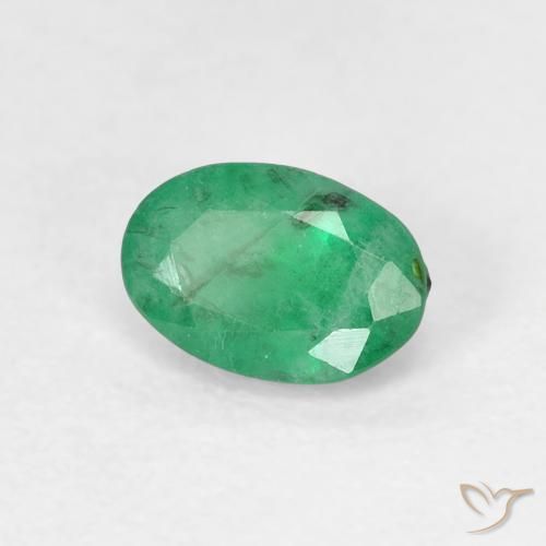 Esmeralda Verde claro natural de 0.49 ct, Ovalada, SI