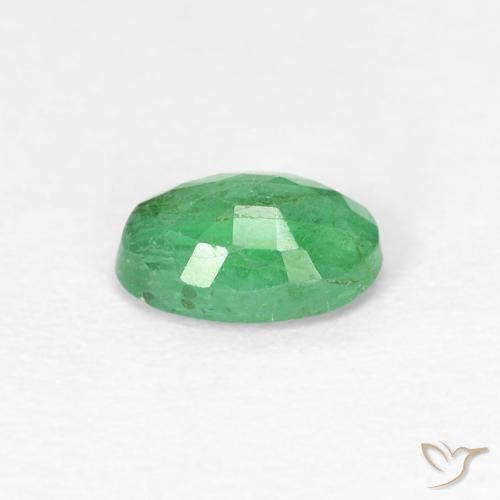 Esmeralda Verde medio natural de 0.51 ct, Ovalada, SI