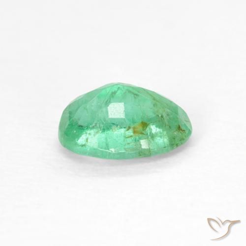 Esmeralda Verde claro natural de 0.50 ct, Ovalada, SI