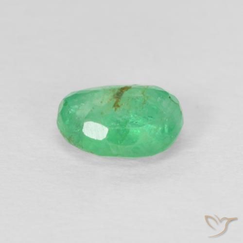 Esmeralda Verde trébol claro natural de 0.67 ct, Ovalada, SI