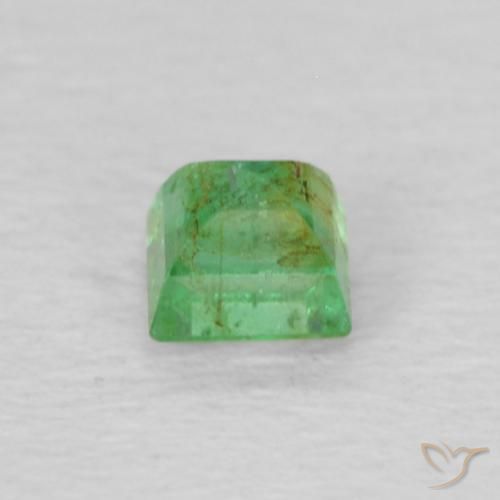 Esmeralda Verde amarillento natural de 0.15 ct, Cuadrado, VS-SI