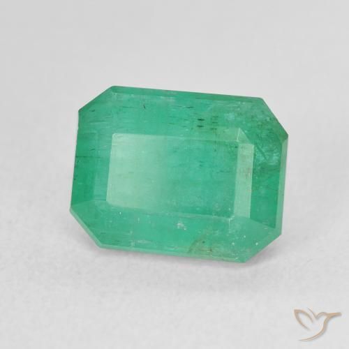 Esmeralda Verde frío natural de 4.17 ct, Corte Octágono / Esmeralda, SI