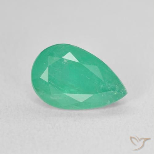 Esmeralda verde natural de 2,22 ct, en forma de pera, SI