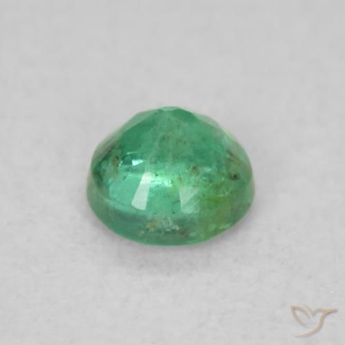 Esmeralda Verde medio natural de 0.18 ct, Redondo, SI