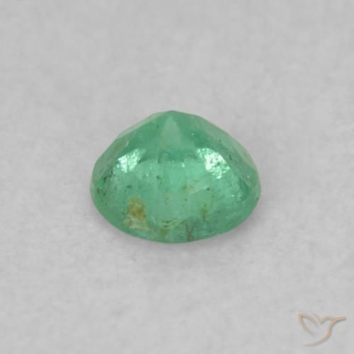 Esmeralda Verde claro natural de 0.16 ct, Redondo, SI
