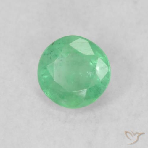Esmeralda Verde claro natural de 0.19 ct, Redondo, SI