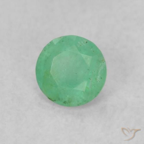 Esmeralda Verde claro natural de 0.16 ct, Redondo, SI