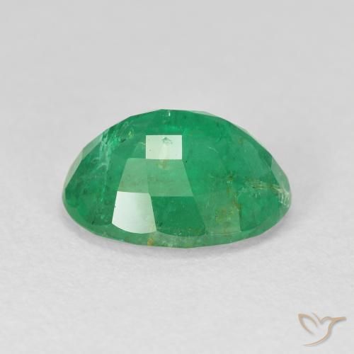Esmeralda Verde cálido natural de 3.92 ct, Ovalada, VS-SI