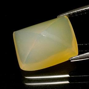 Ópalo de fuego Amarillo blanco natural de 4.17 ct, Transparente, Transparente / Translúcido