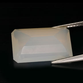 Ópalo de fuego Amarillo blanco natural de 6.02 ct, Transparente, Transparente / Translúcido