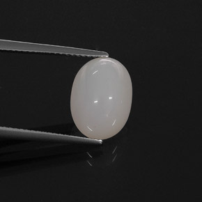 Ópalo de fuego blanco natural de 4,31 ct, corte óvalo, translúcido