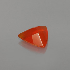 Ópalo de fuego naranja natural de 0,37 ct, trillón, transparente