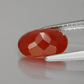 Ópalo de fuego Naranja rojizo natural de 1.13 ct, Corte Óvalo, Transparente