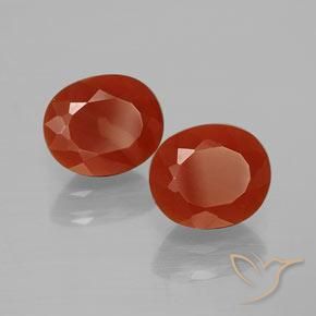 Gemas de Ópalo de fuego Rojo medio natural de 2.35 ct, Ovalada, Transparente