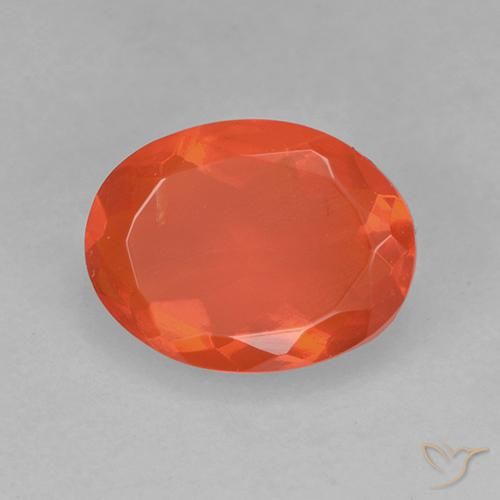 Ópalo de fuego Naranja cálido natural de 0.64 ct, Ovalada, Transparente