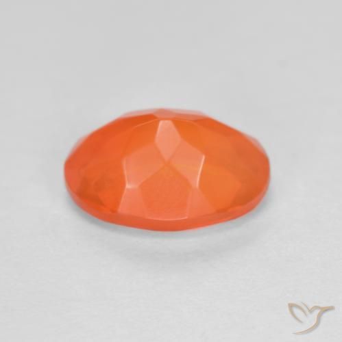 Ópalo de fuego Naranja intenso natural de 0.72 ct, Ovalada, Translúcido