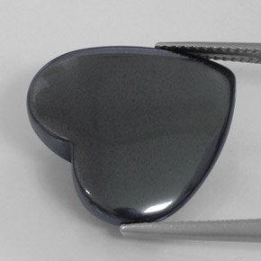 Hematita gris natural de 23,42 ct, forma de corazón, opaco