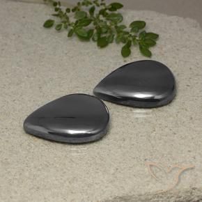 Gemas de Hematites Gris oscuro natural de 68.39 ct, En forma de pera, Opaco