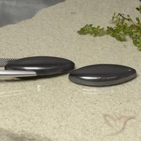 Gemas de Hematites Verde medio natural de 48.08 ct, Marquesa, Opaco