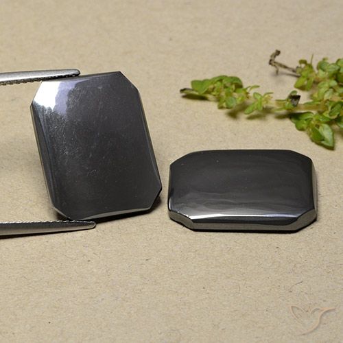 23.47ctw Natural Gris oscuro Hematites, corte esmeralda, Opaco