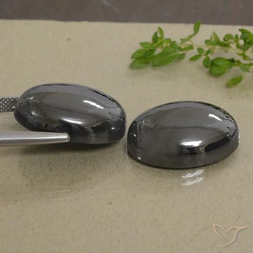 Gemas de Hematites Verde medio natural de 69.94 ct, Ovalada, Opaco