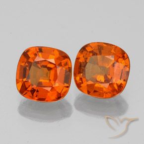 Gemas de granate hessonita Naranja fuego natural de 2.12 ct, Forma Cojín, VS-SI