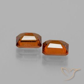 Gemas de granate hessonita Naranja medio natural de 2.25 ct, Corte Octágono / Esmeralda, VS
