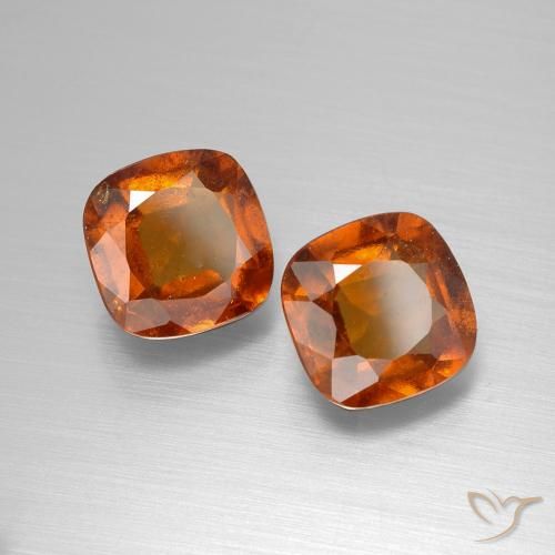 Gemas de granate hessonita Naranja medio natural de 4.95 ct, Forma Cojín, VS-SI