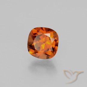 granate hessonita Naranja oscuro natural de 1.47 ct, Forma Cojín, VS