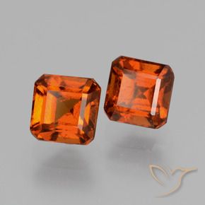 Gemas de granate hessonita Naranja oscuro natural de 2.42 ct, Corte Octágono / Esmeralda, VS