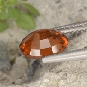 granate hessonita Naranja oscuro medio natural de 2.07 ct, Ovalada, VS-SI