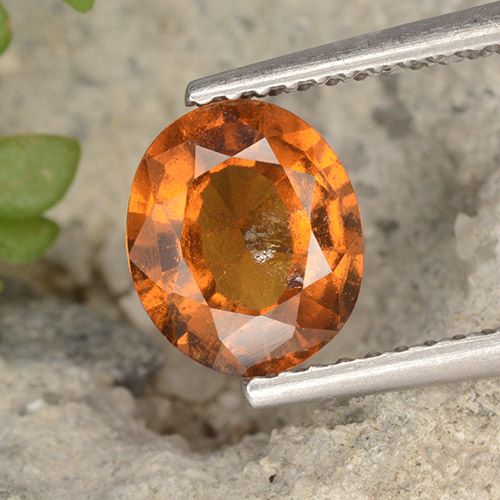 1.81ct Natural Naranja oscuro medio Granate Hessonita, Ovalada, VS