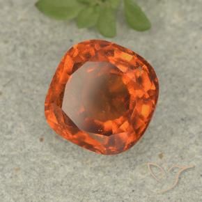 granate hessonita Naranja oscuro natural de 1.91 ct, Forma Cojín, VS