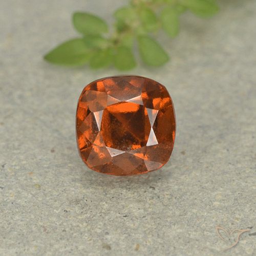 1.92ct Natural Naranja medio granate hessonita, Forma Cojín, VS
