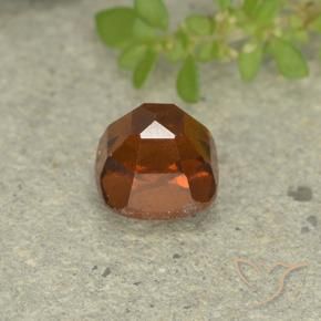 granate hessonita Naranja oscuro medio natural de 1.81 ct, Forma Cojín, VVS-VS