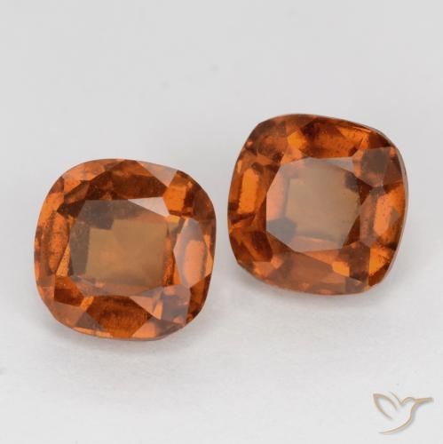 Gemas de granate hessonita Naranja rojizo natural de 2.85 ct, Forma Cojín, VS