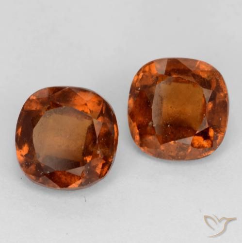 Gemas de granate hessonita Naranja oscuro natural de 2.64 ct, Forma Cojín, VS