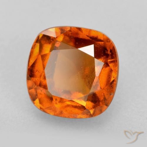 granate hessonita Naranja oscuro natural de 2.26 ct, Forma Cojín, VS