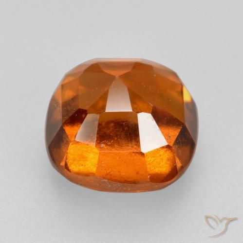granate hessonita Naranja oscuro natural de 2.26 ct, Forma Cojín, VS